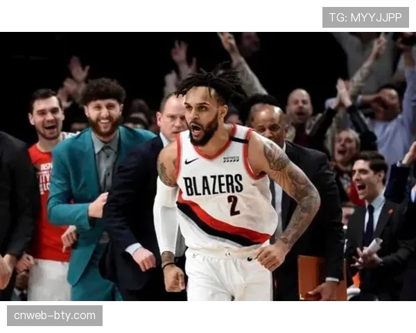 开拓者年轻球员成长显著 重建进程取得初步成效